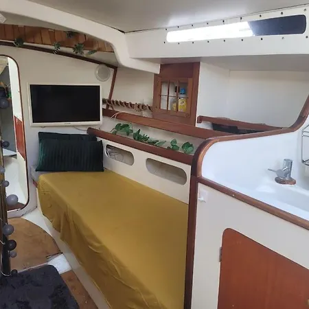 Voilier Flush Poker Botel